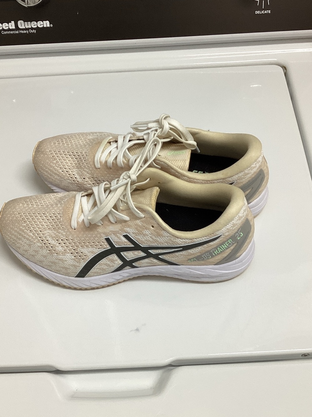 Asics Beige Knit Running Shoes with Black Logo - Picture 2 of 7